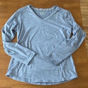 RBX v-neck long sleeve active tee
